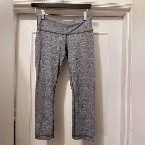 Lululemon cropped grey blend leggings - Picture 4 of 8
